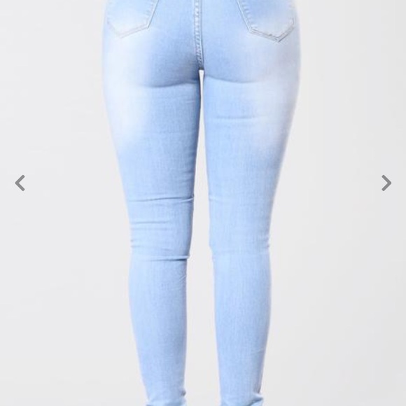 Fashionnova distressed high waisted skinny jeans - Picture 3 of 10